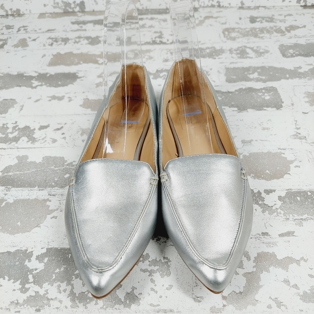 GAP Metallic Silver Pointed Toe Flats